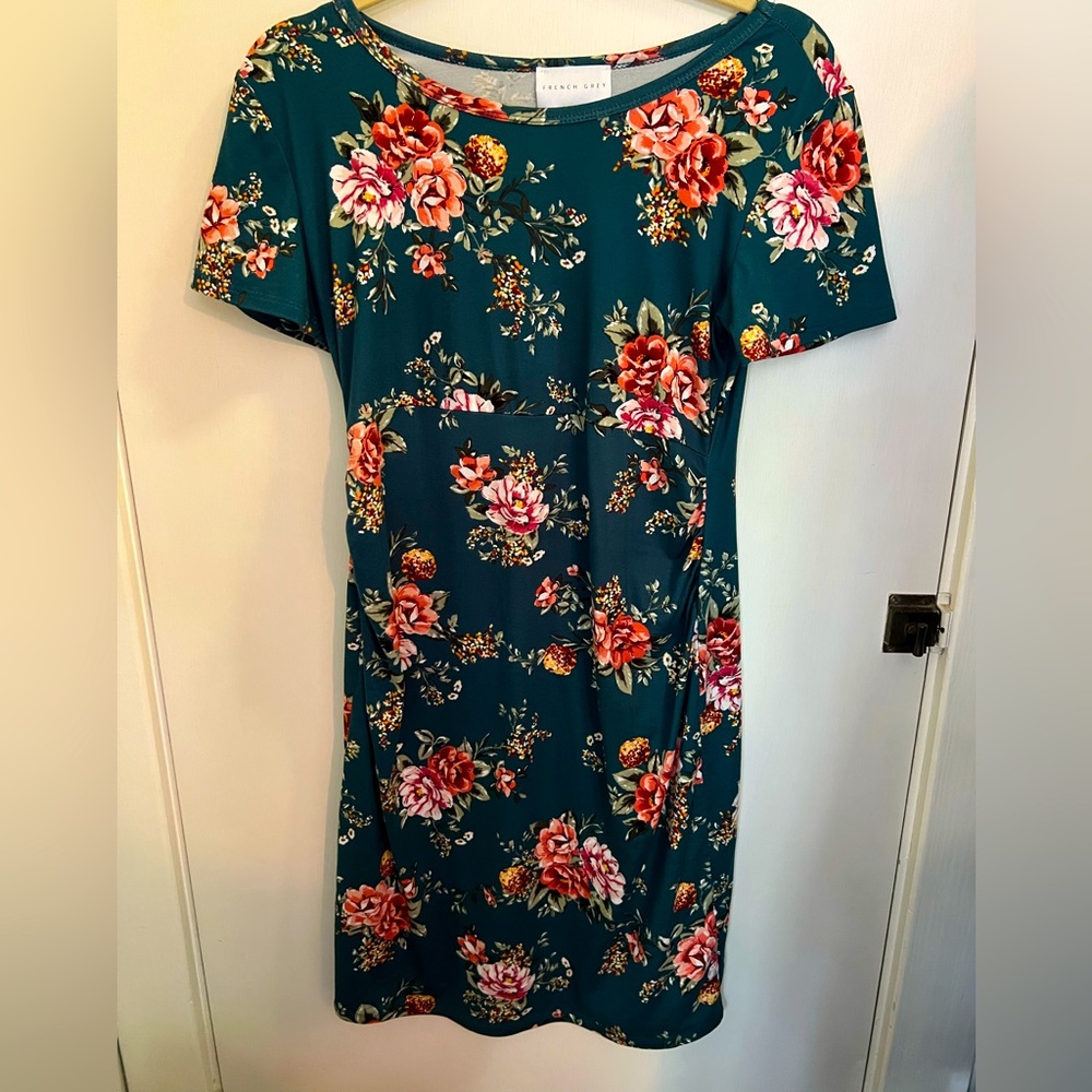 Maternity Short Sleeve Fitted Knit Dress